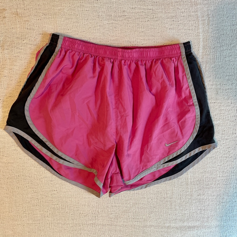 nike dri-fit athletic shorts with liner